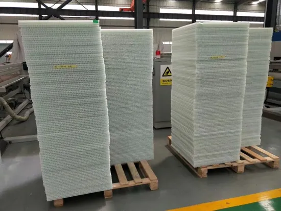 0.7-3mm Plain Fibreglass Flat Fiberglass Sheets for RV Trailers Manufacturers